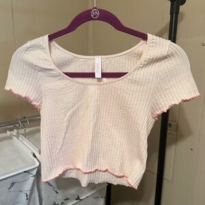 Colsie M shorter top